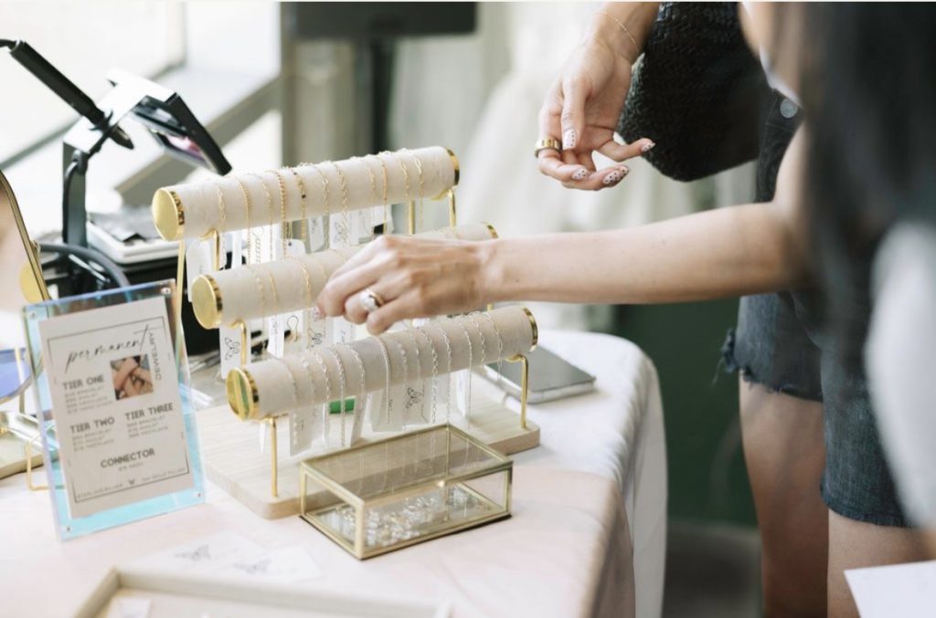 permanent jewelry 1 1.jpeg